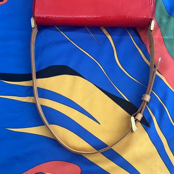 Louis Vuitton Shoulder Bag Thompson Street Red Vernis - Picture 7 of 17